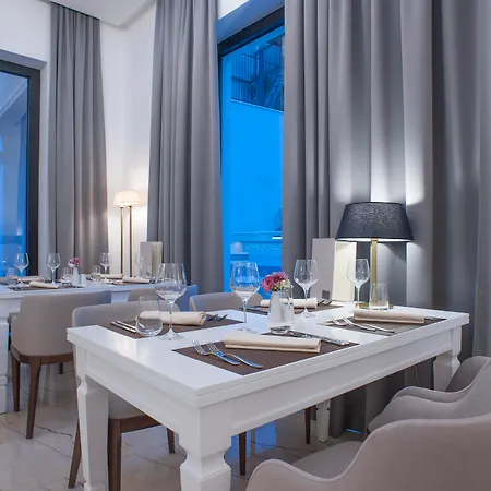Moskva Hotel Budva