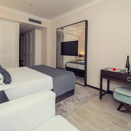 Hotel Moskva Budva