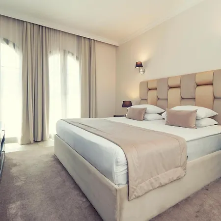 Hotel Moskva 4*